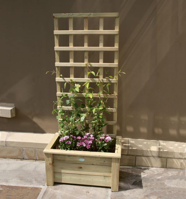 Wooden trellis planter