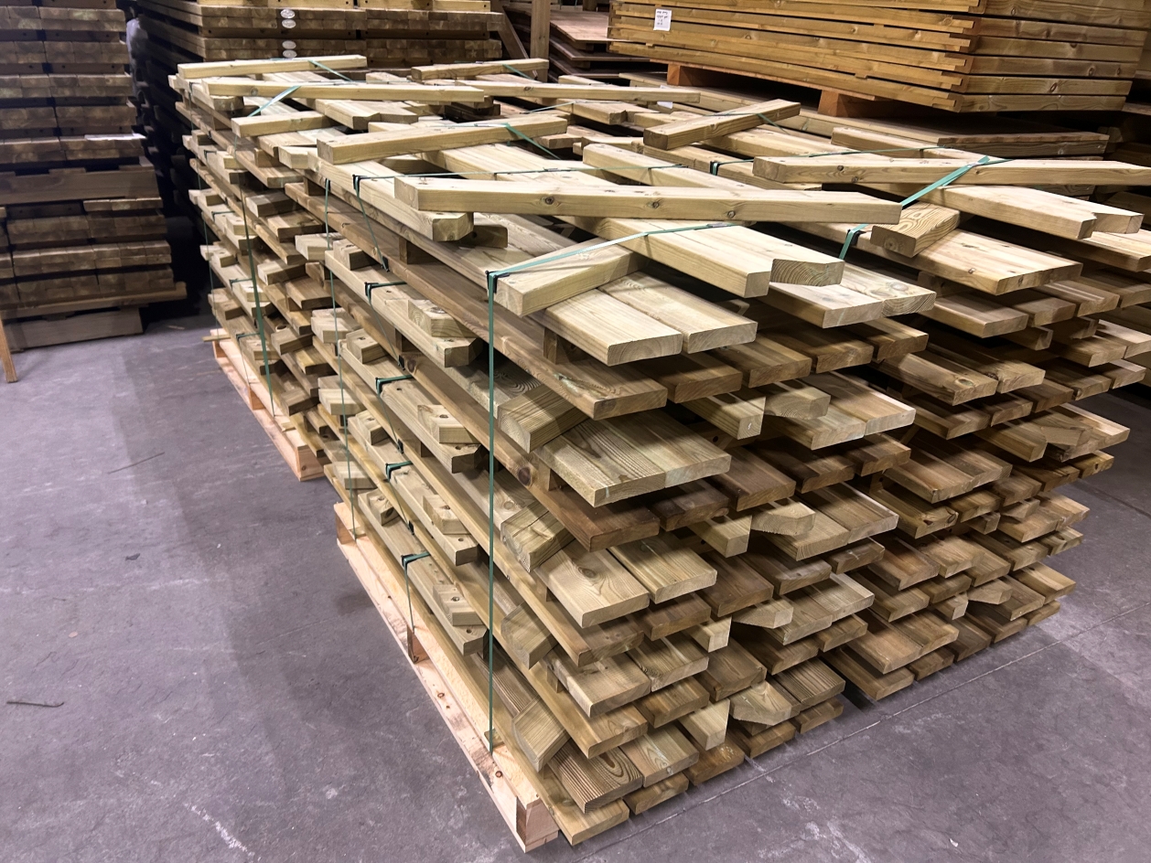 Economy Picnic Table - Image 2